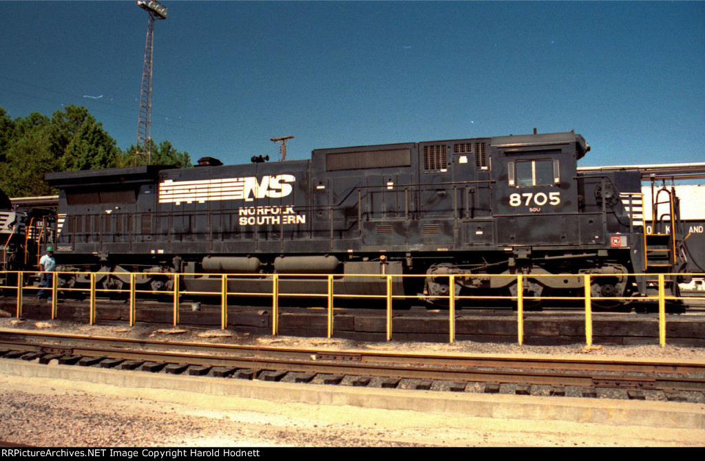 NS 8705